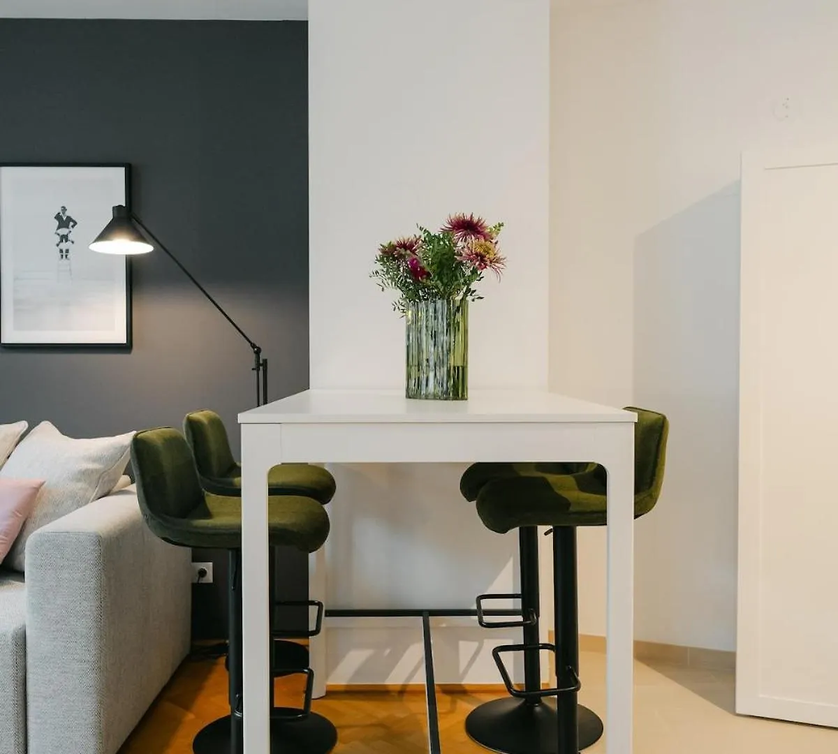 Nest Perfect For 2-4 Hip Area And Free Parking Apartment Vienna 0*,